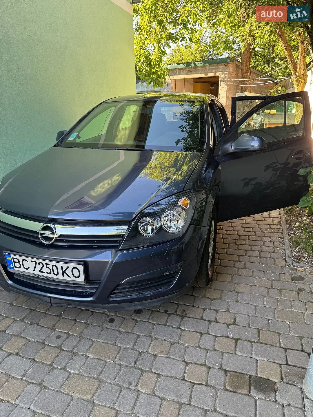 Opel Astra, 2011