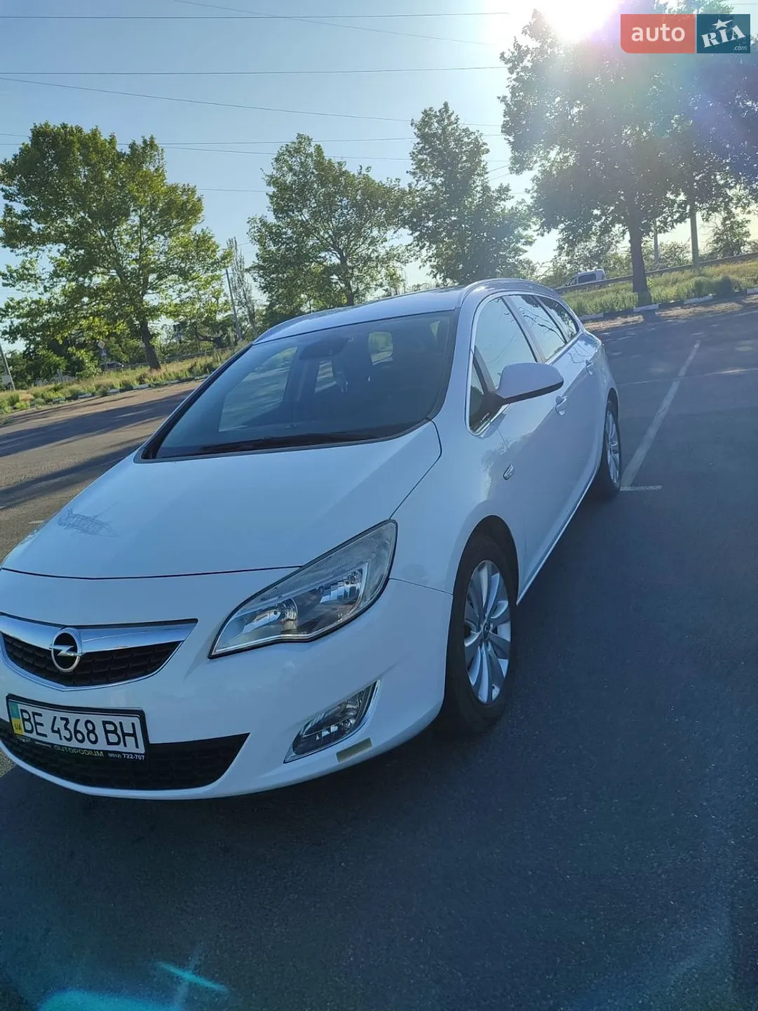 Opel Astra, 2011