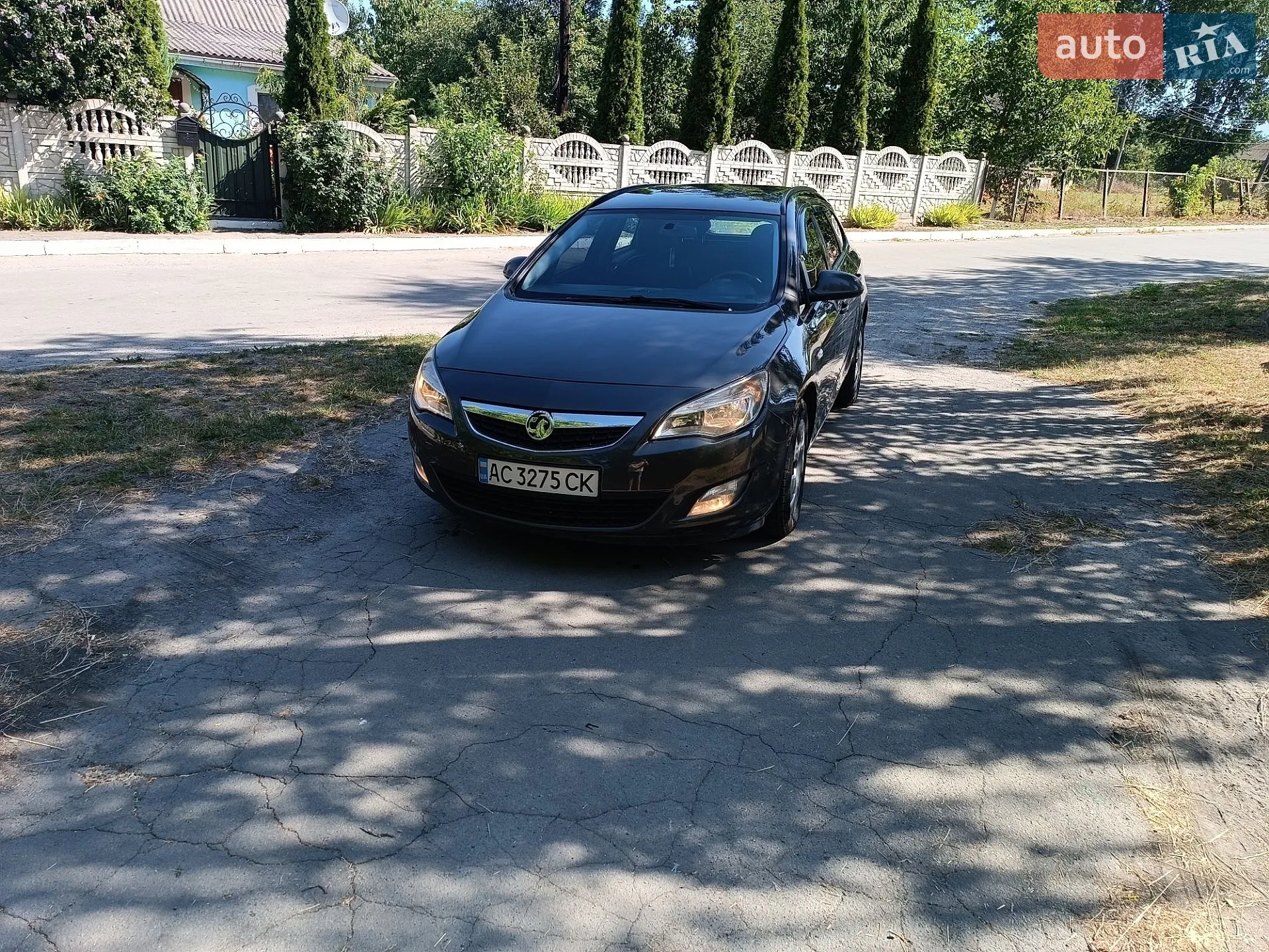 Opel Astra, 2011