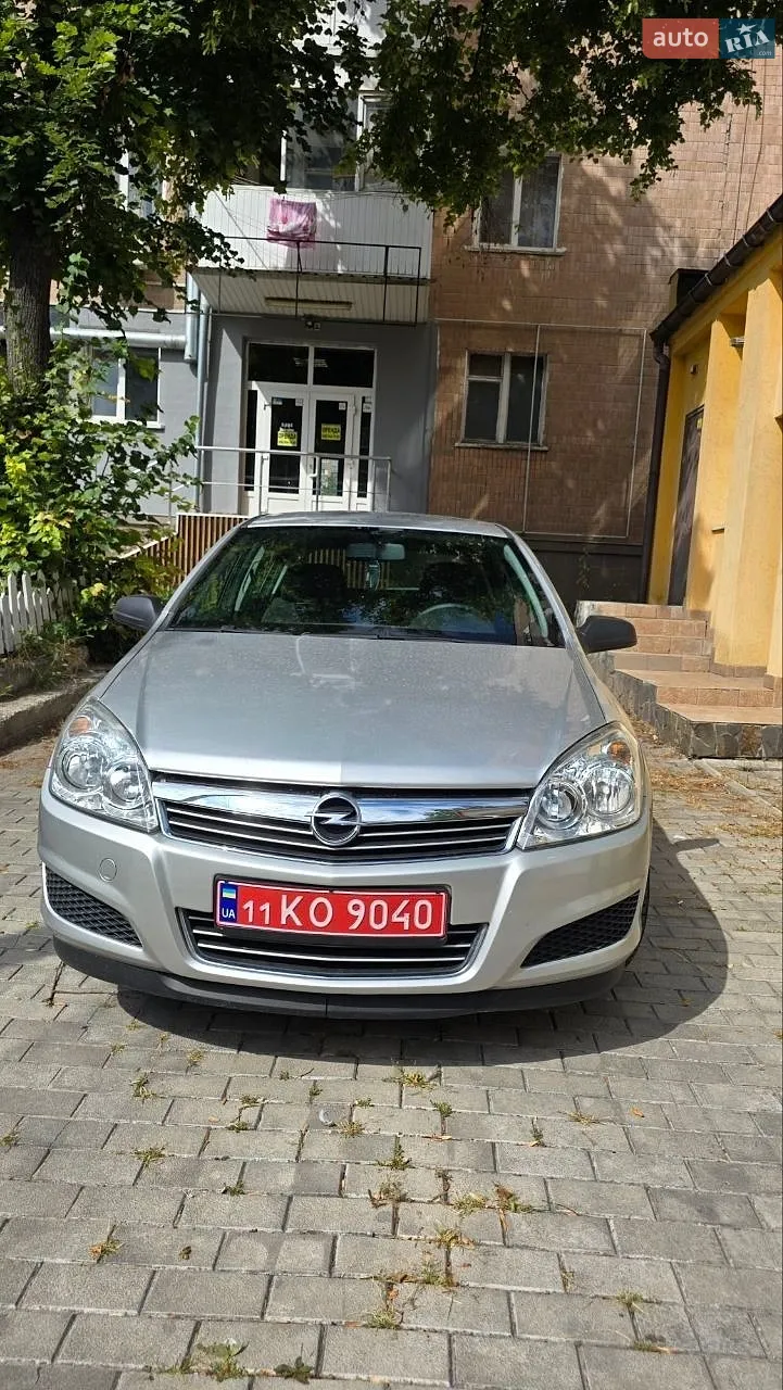Opel Astra, 2009