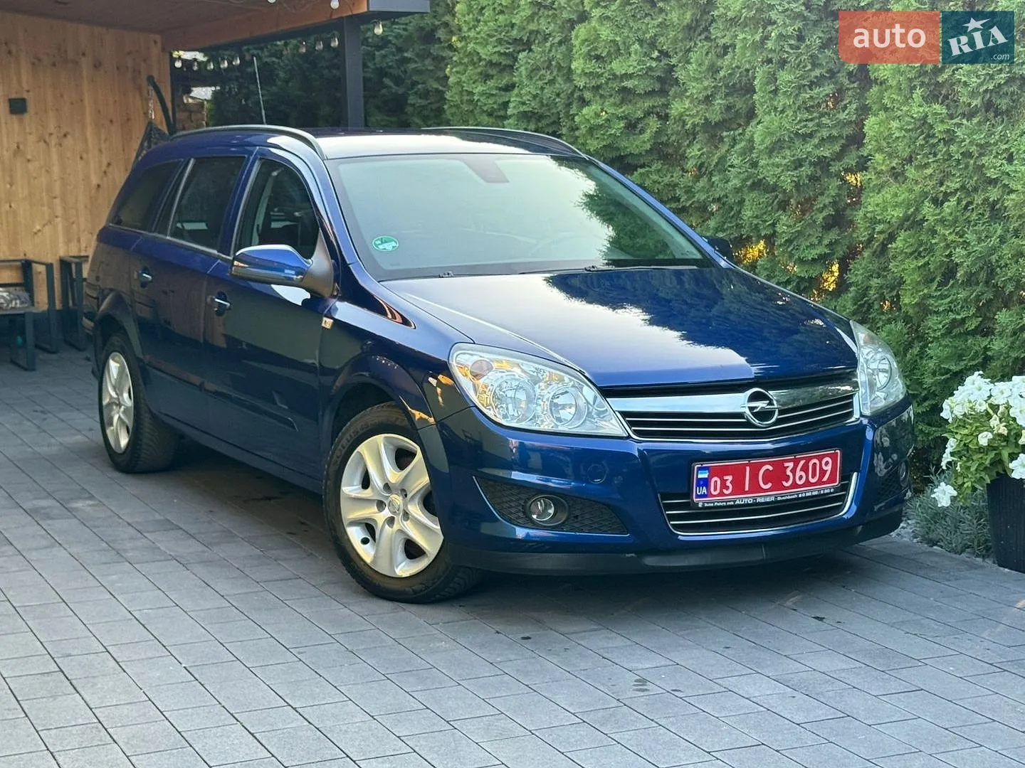 Opel Astra, 2009