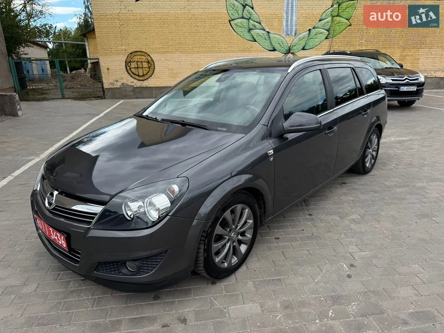 Opel Astra, 2010