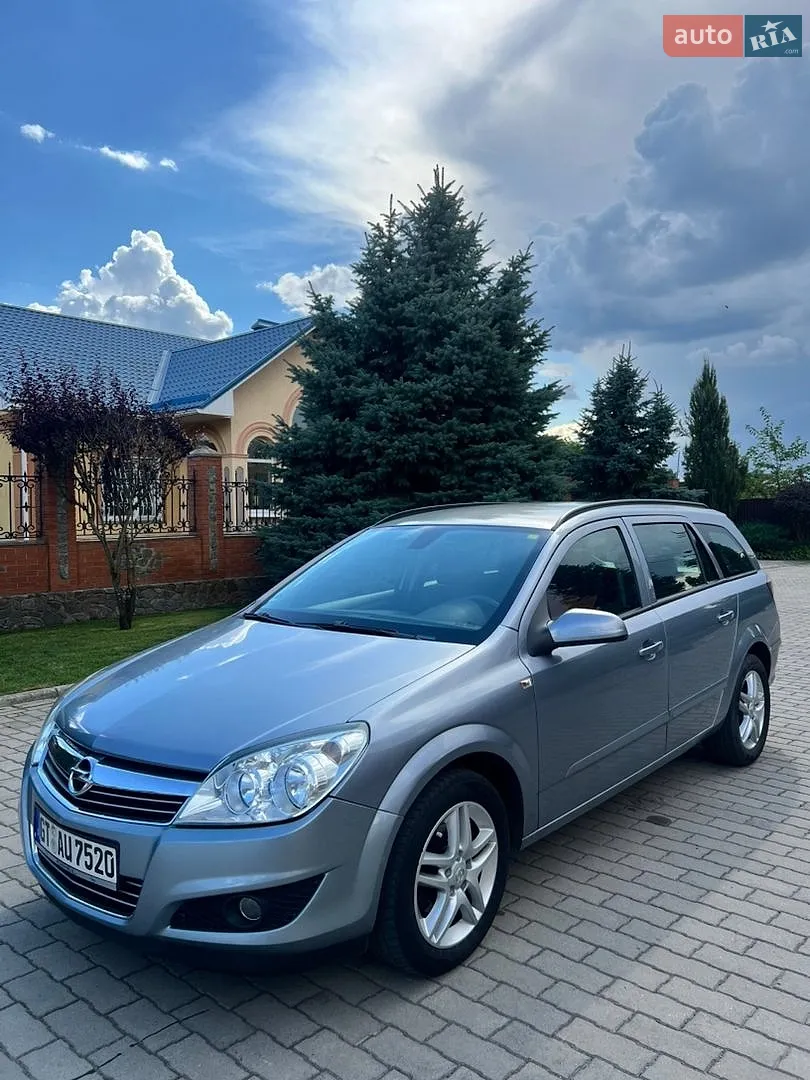 Opel Astra, 2009