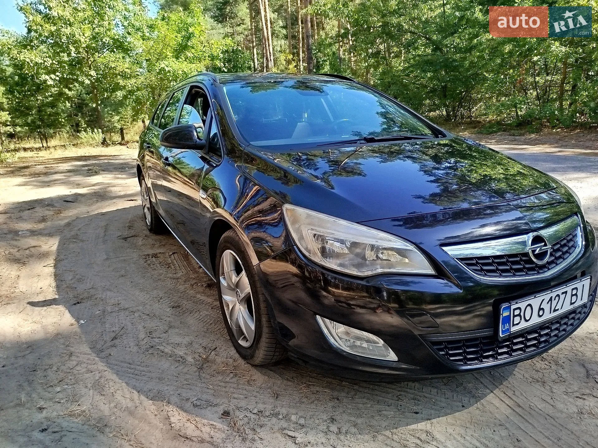 Opel Astra, 2011