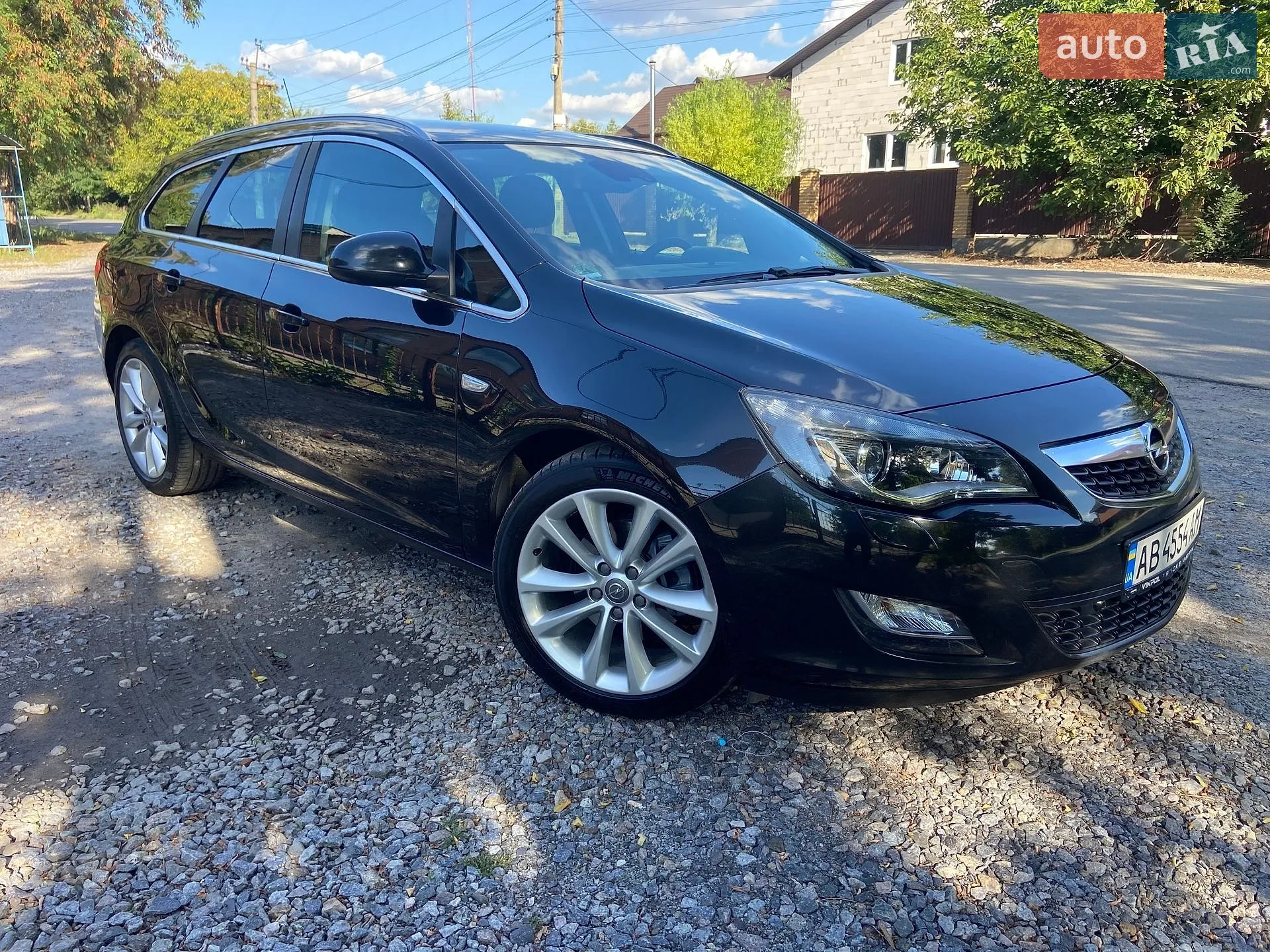 Opel Astra, 2011