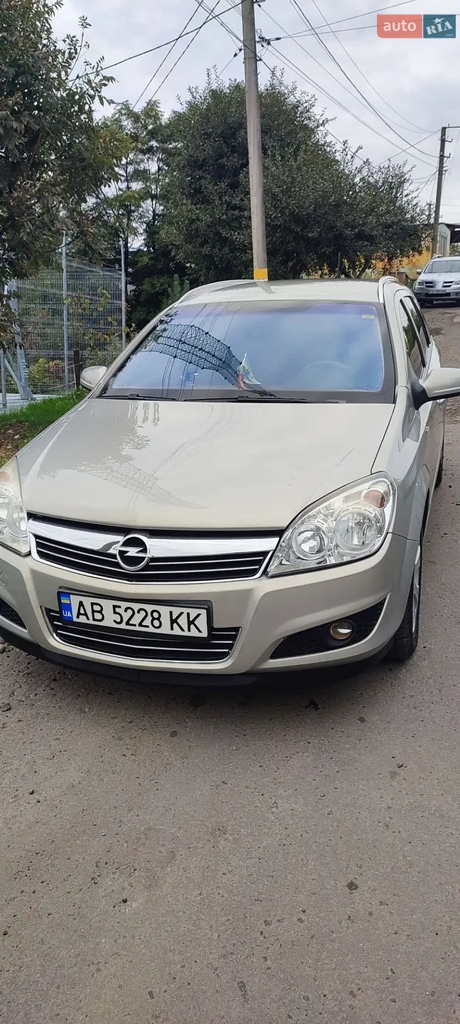 Opel Astra, 2009