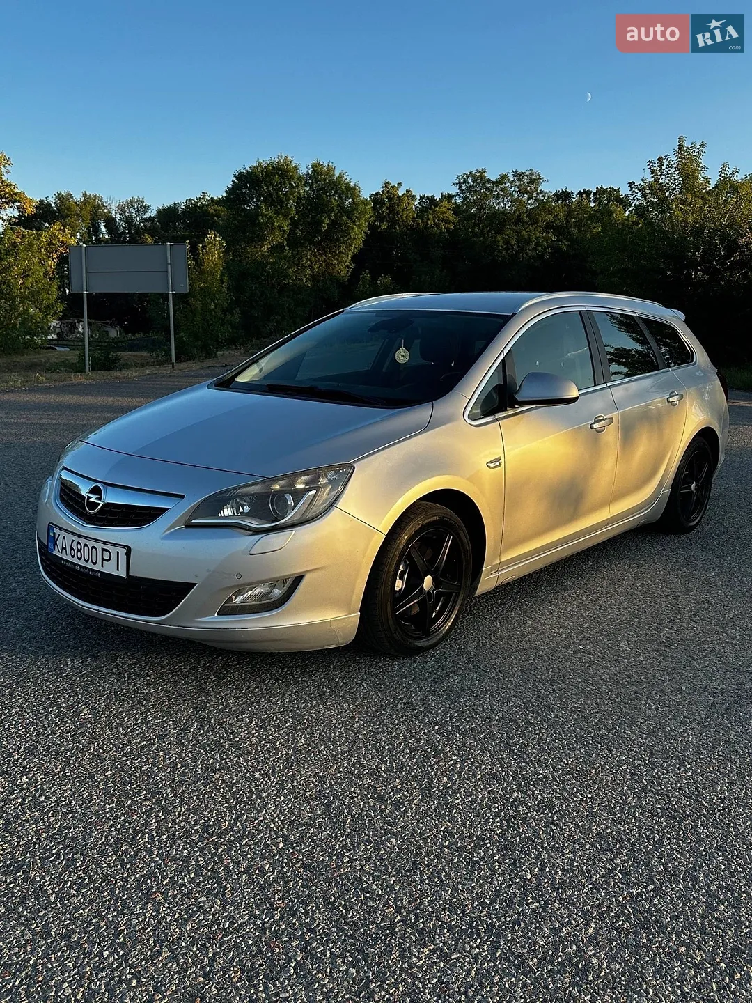 Opel Astra, 2011
