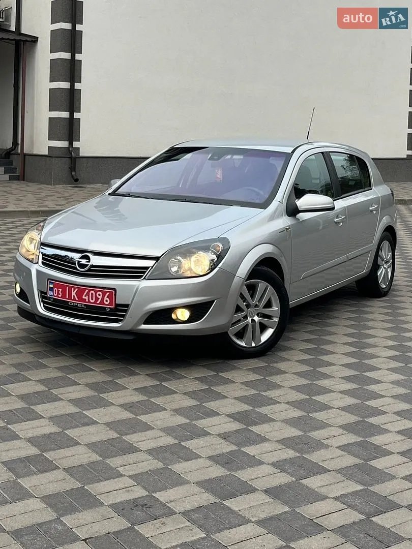 Opel Astra, 2009
