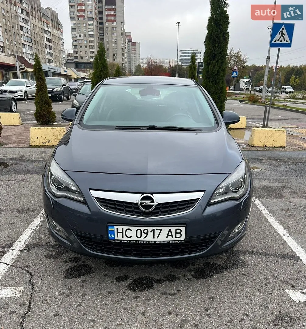 Opel Astra, 2010