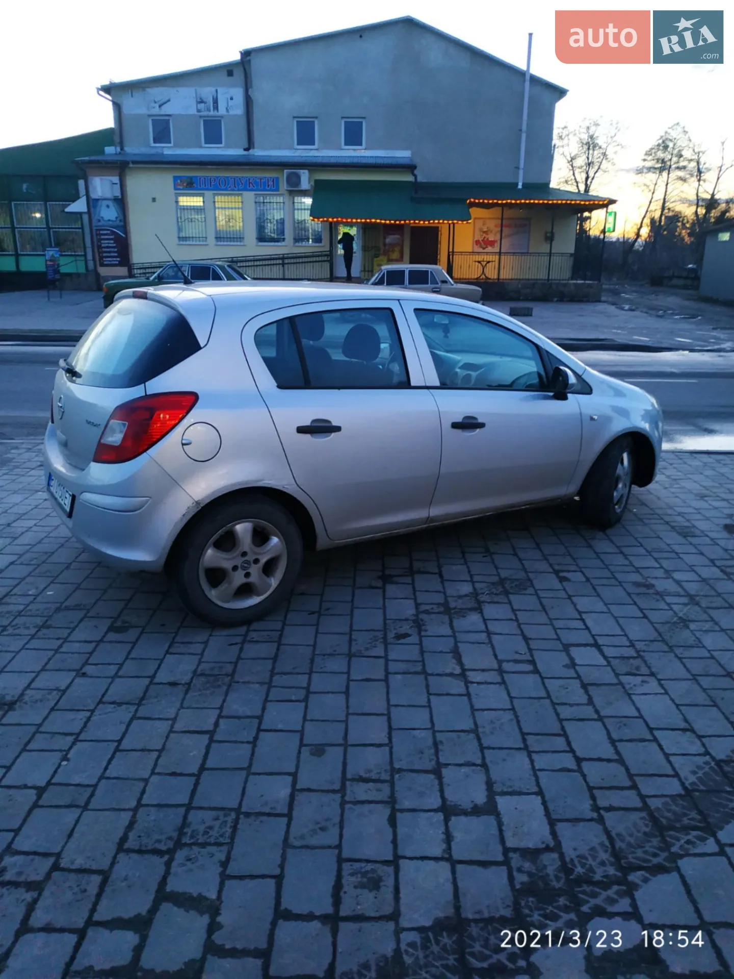 Opel Corsa 2009 — 1