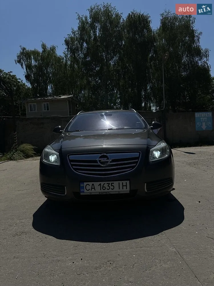 Opel Insignia, 2011