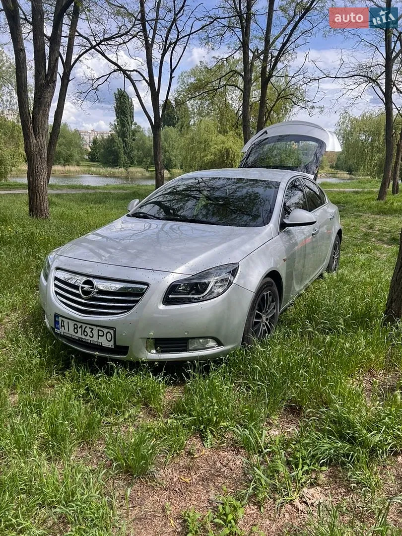 Opel Insignia, 2011