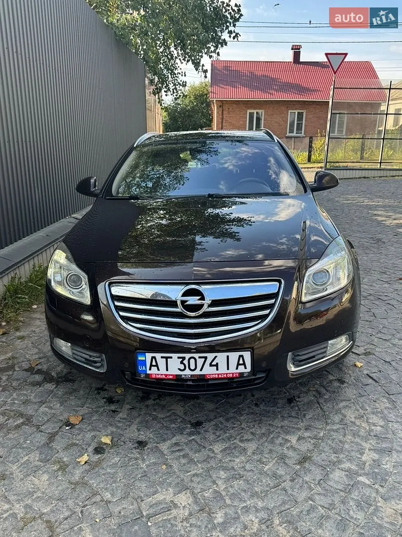 Opel Insignia, 2011