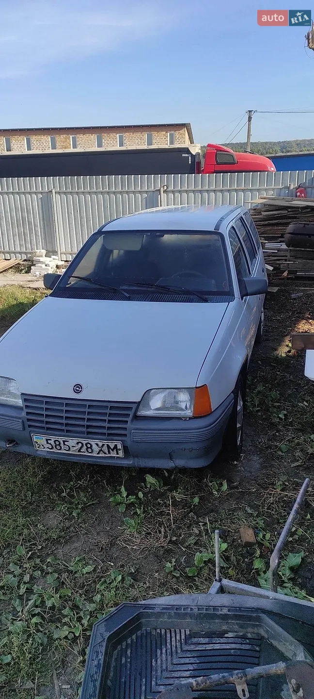 Opel Kadett, 1988