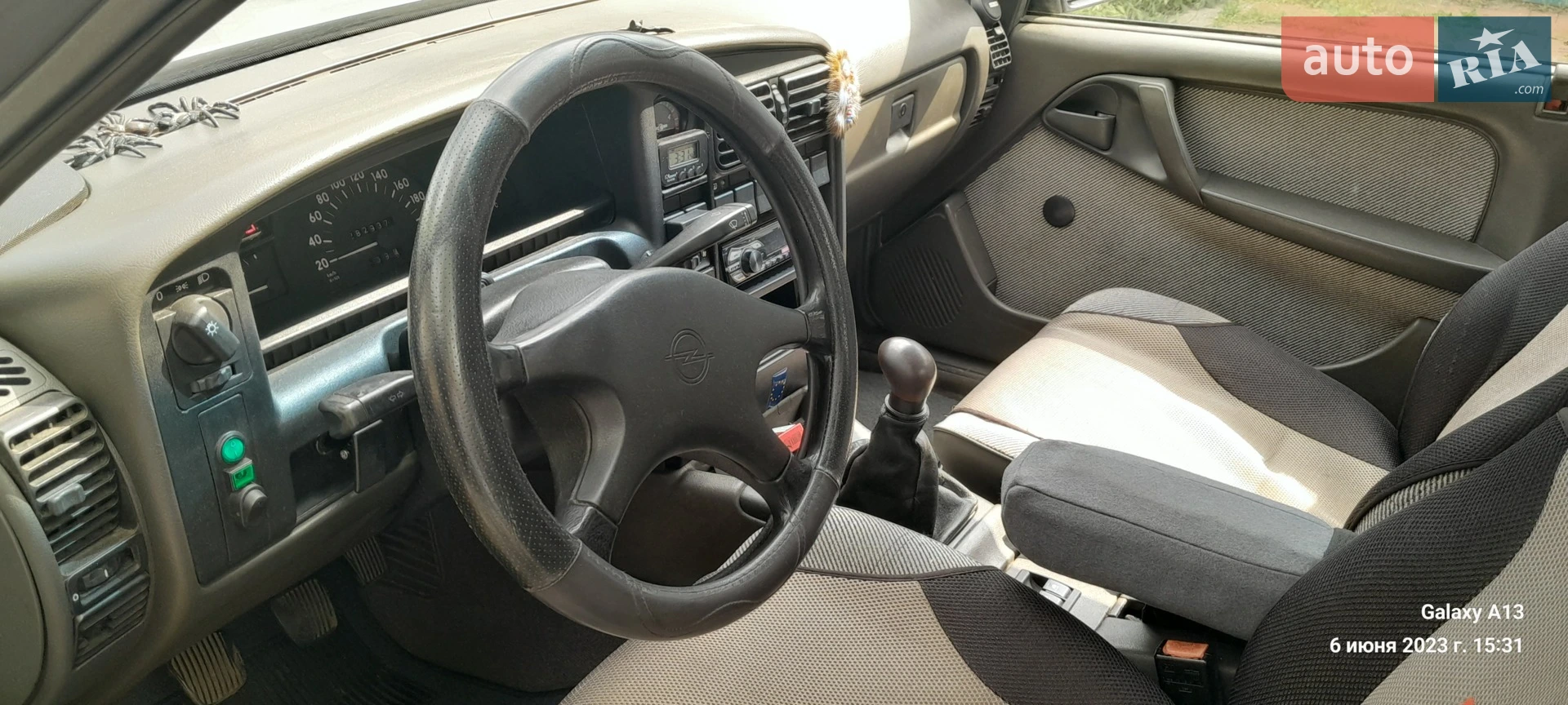 Opel Omega, 1987