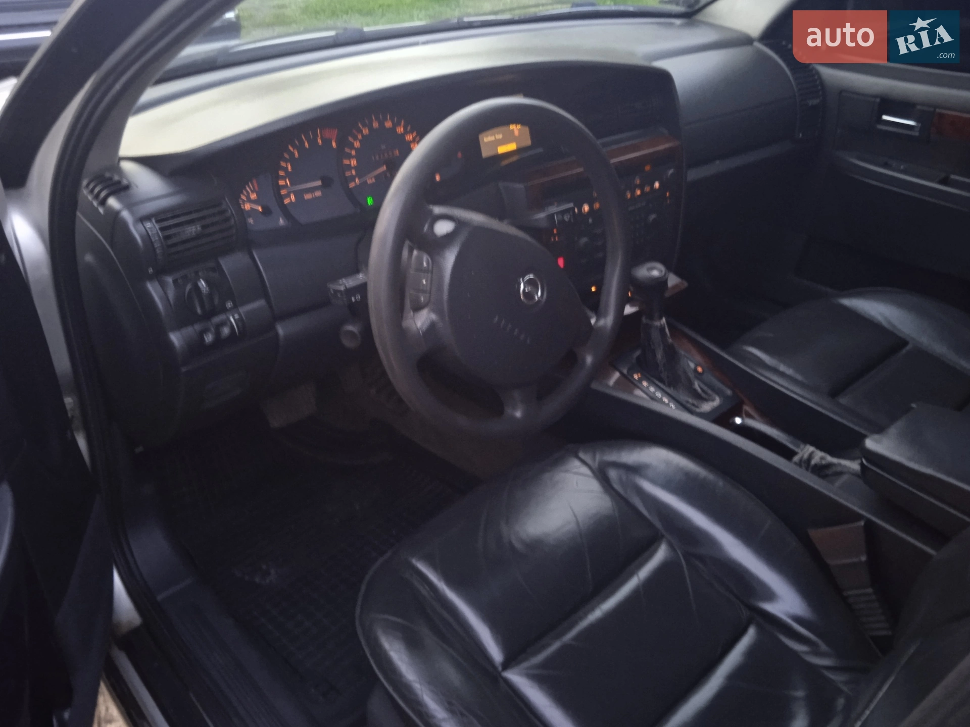 Opel Omega, 2001