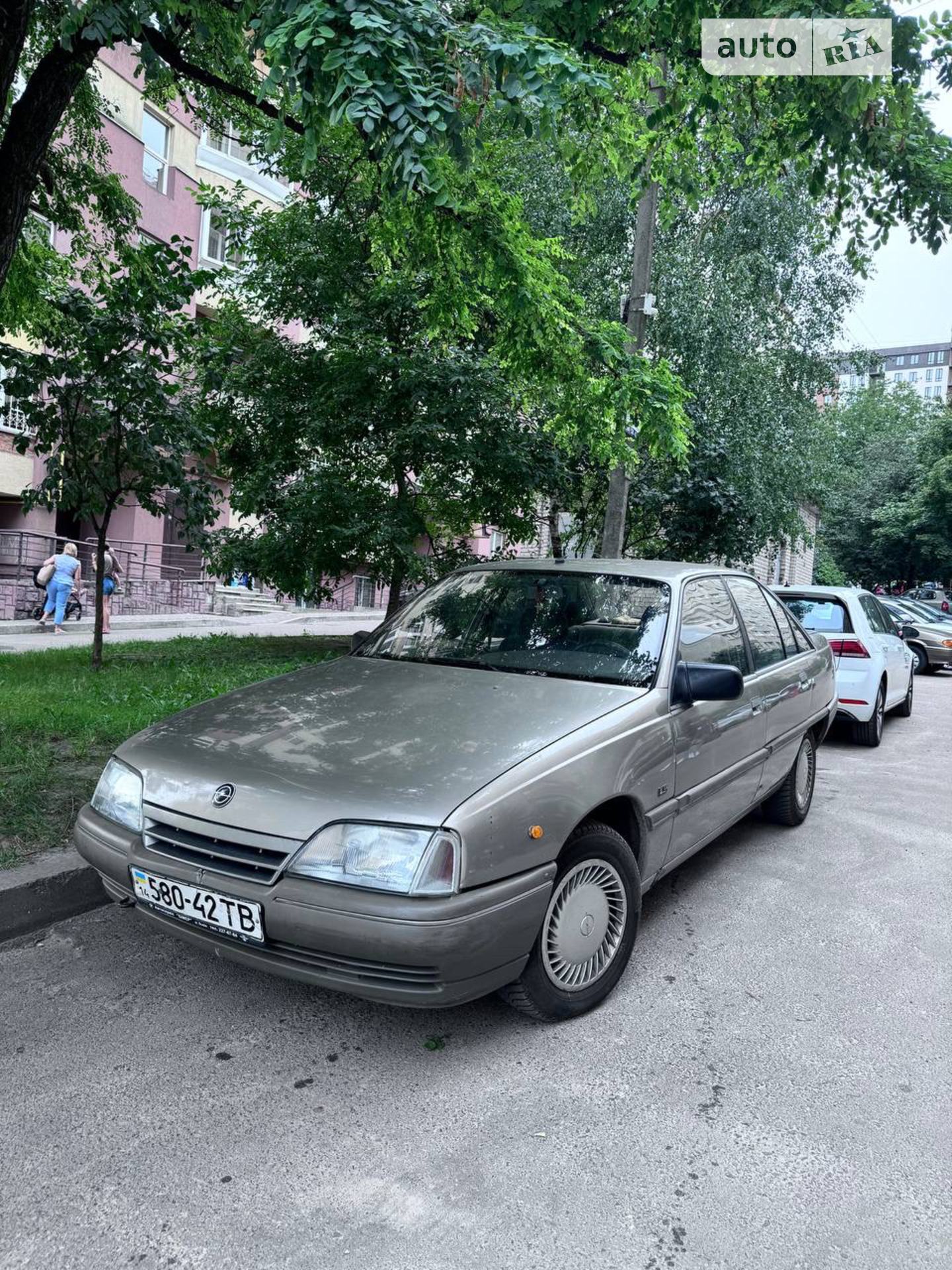 Opel Omega, 1988
