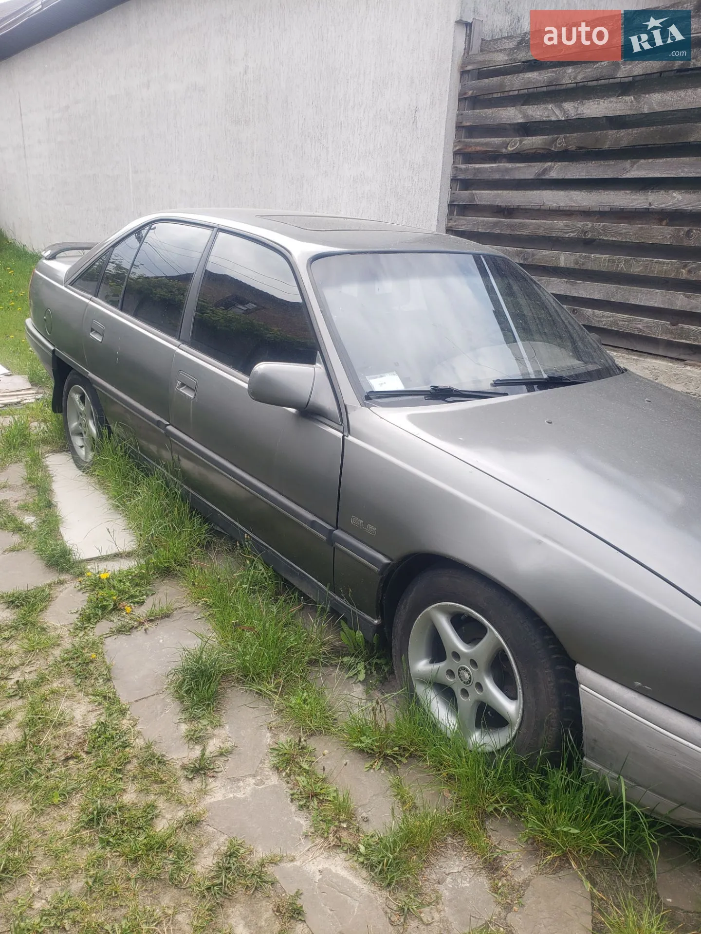 Opel Omega, 1988