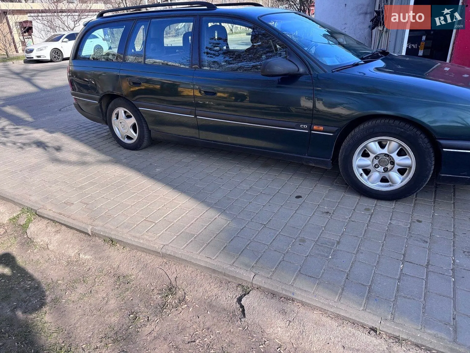 Opel Omega, 1996