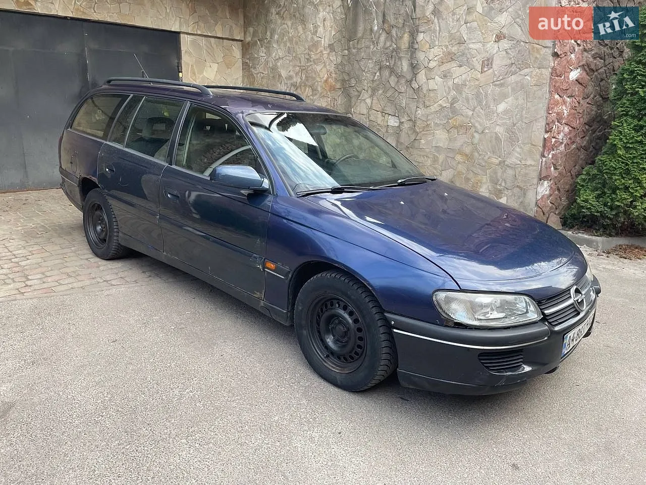 Opel Omega, 1996