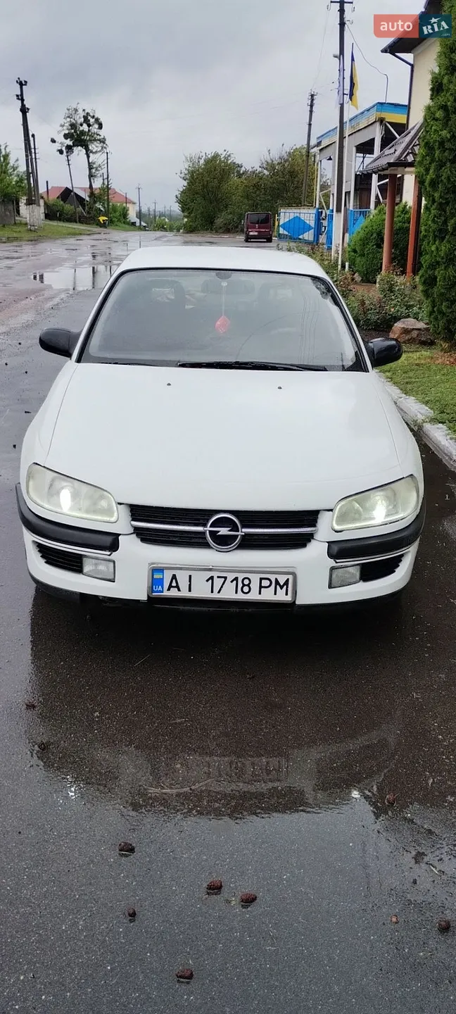 Opel Omega, 1996