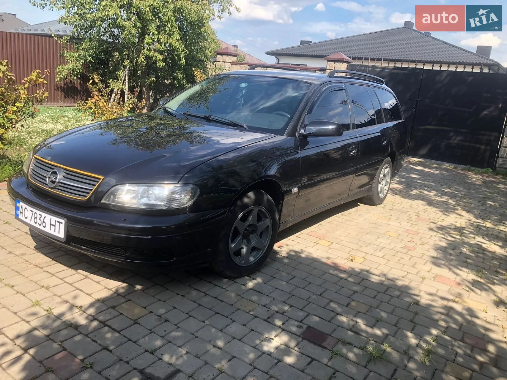 Opel Omega, 2002