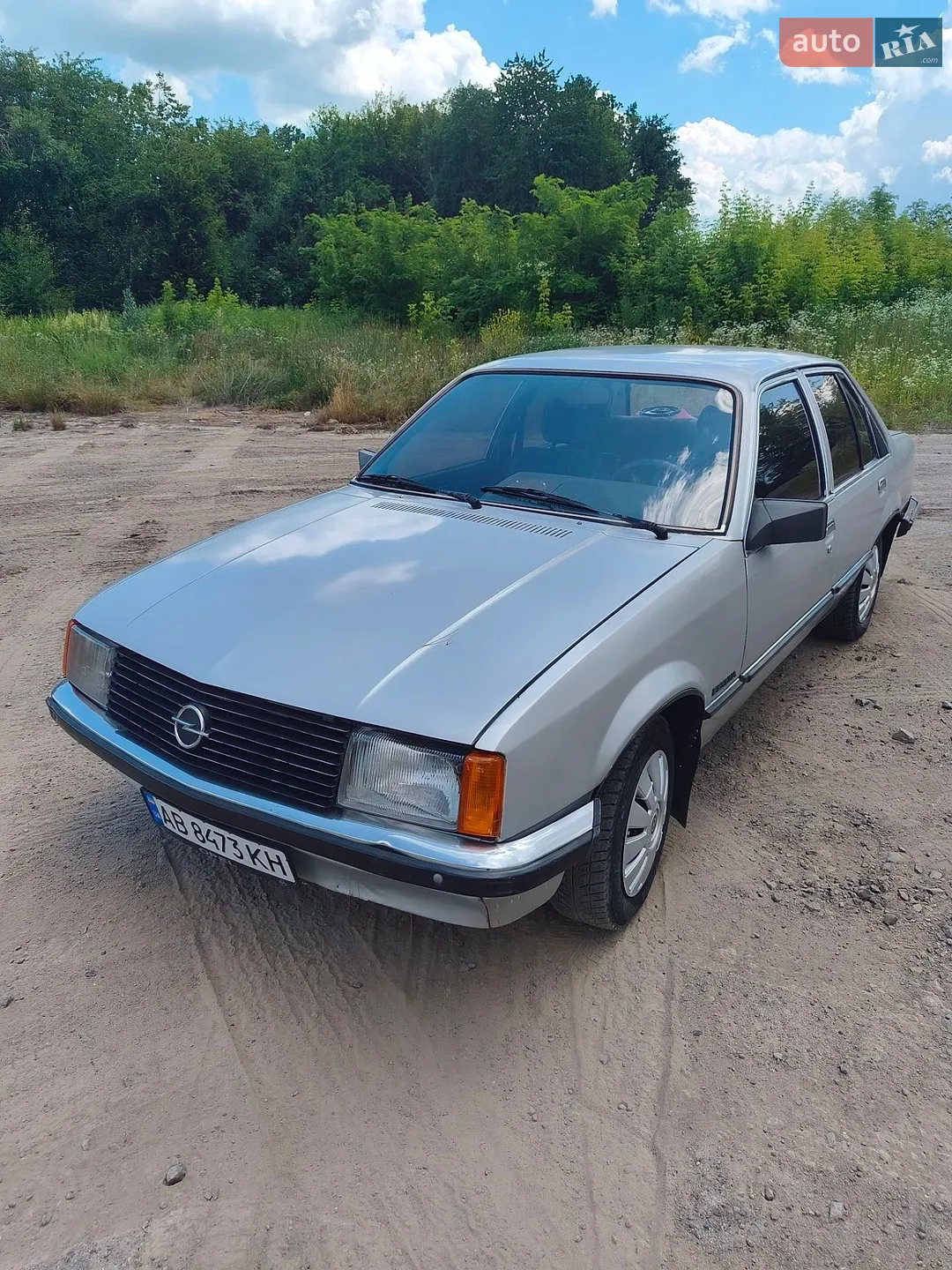 Opel Rekord, 1981