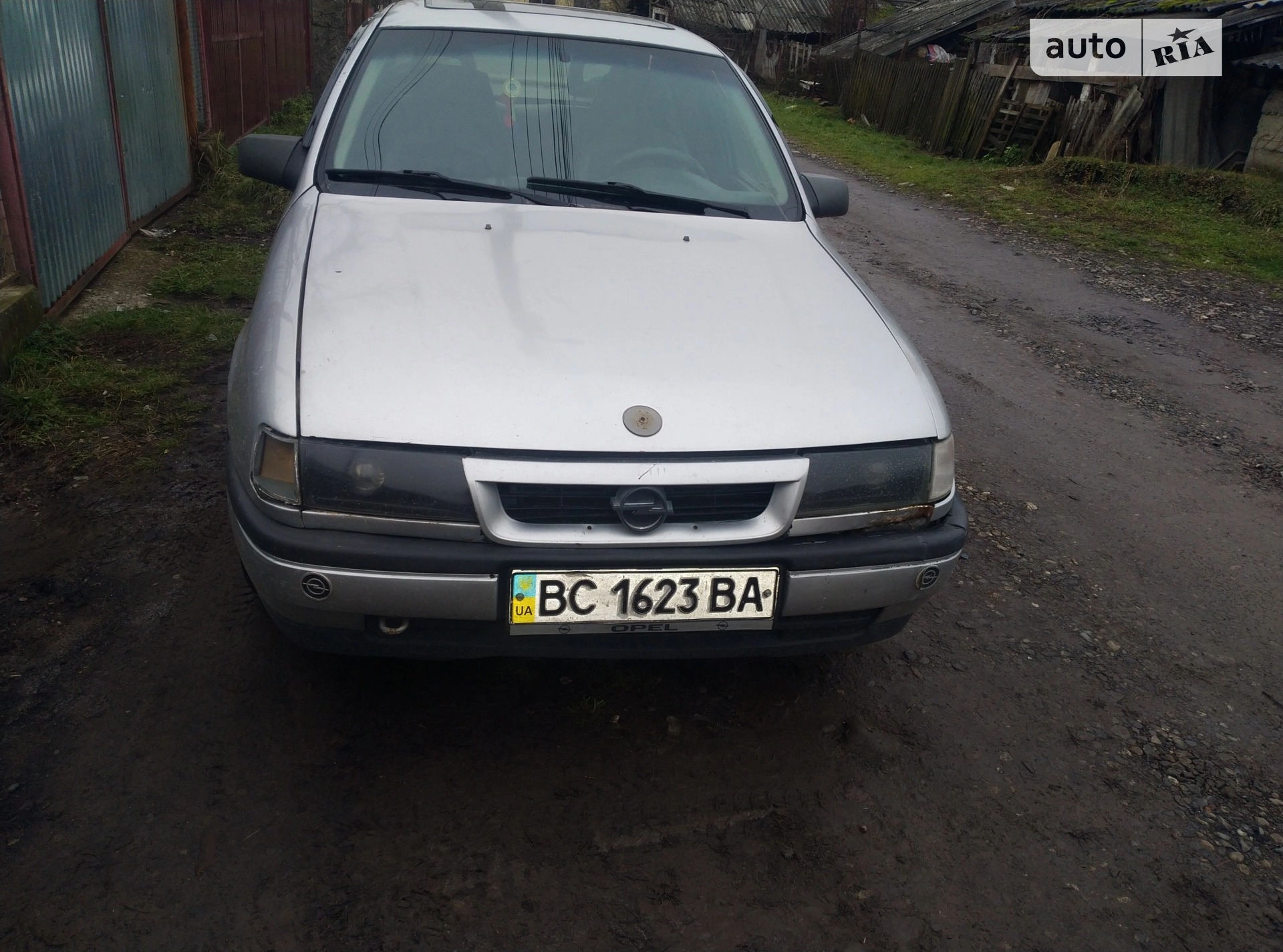 Opel Vectra, 1989