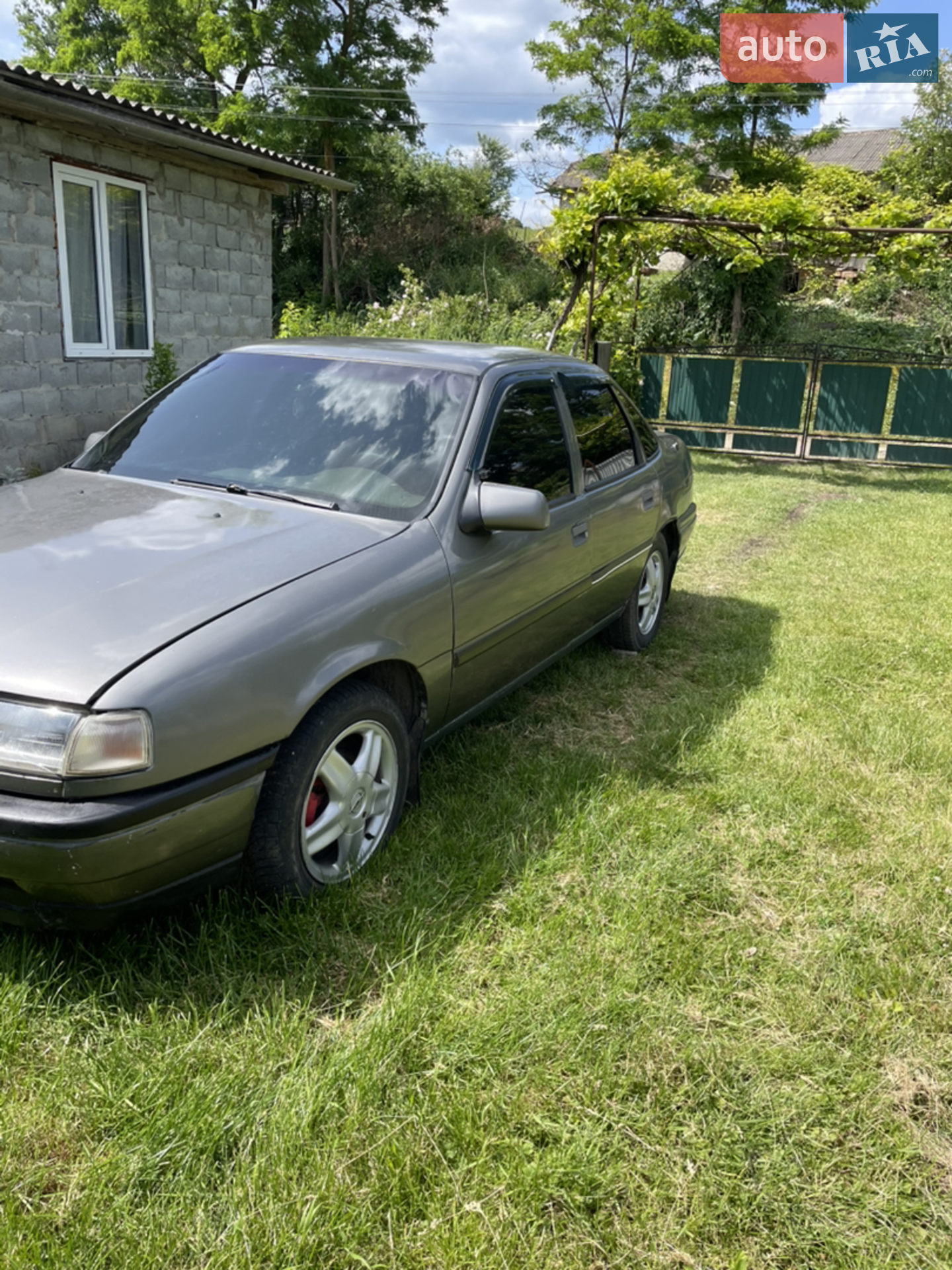 Opel Vectra, 1989