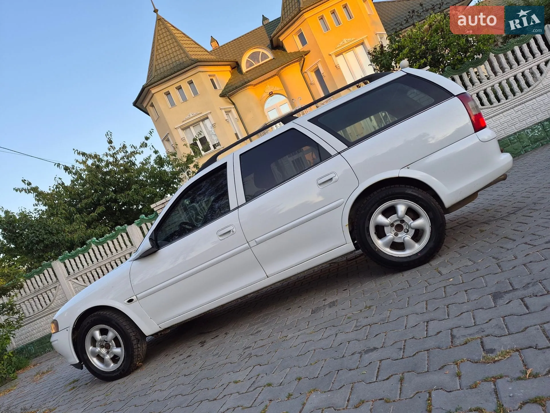Opel Vectra, 1998