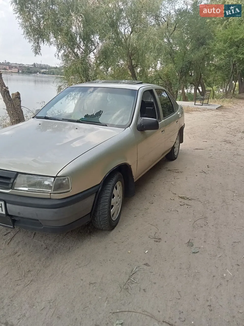 Opel Vectra, 1991