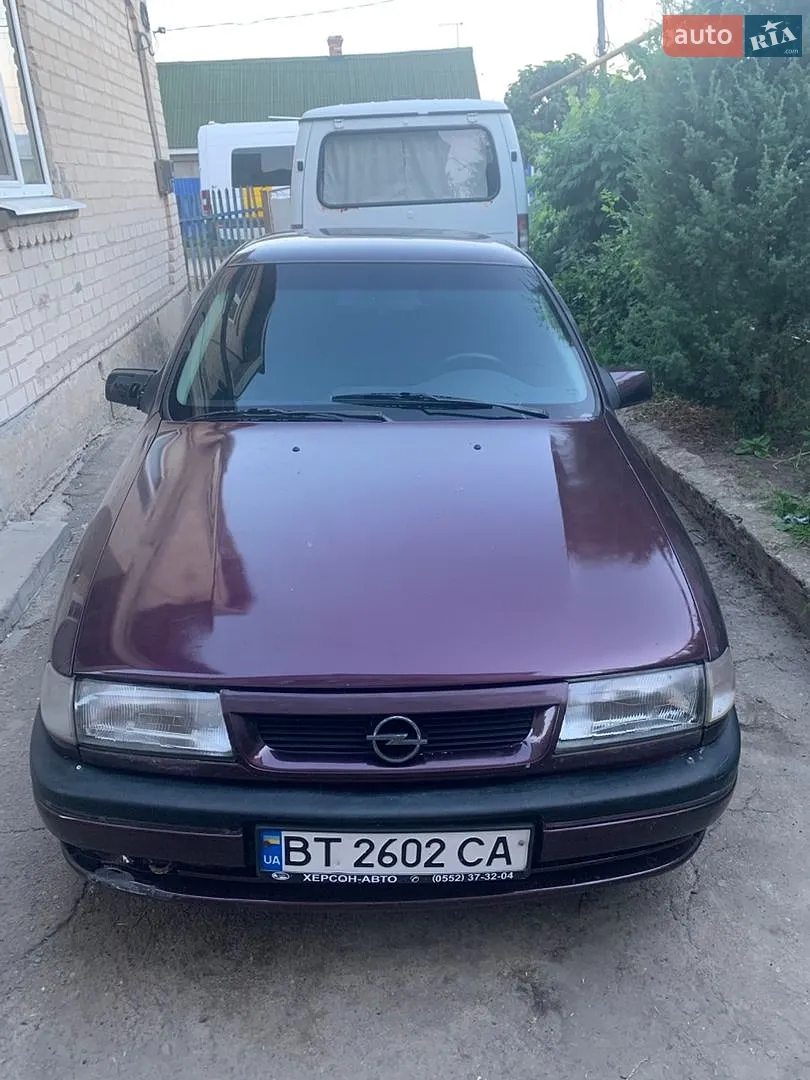 Opel Vectra, 1993