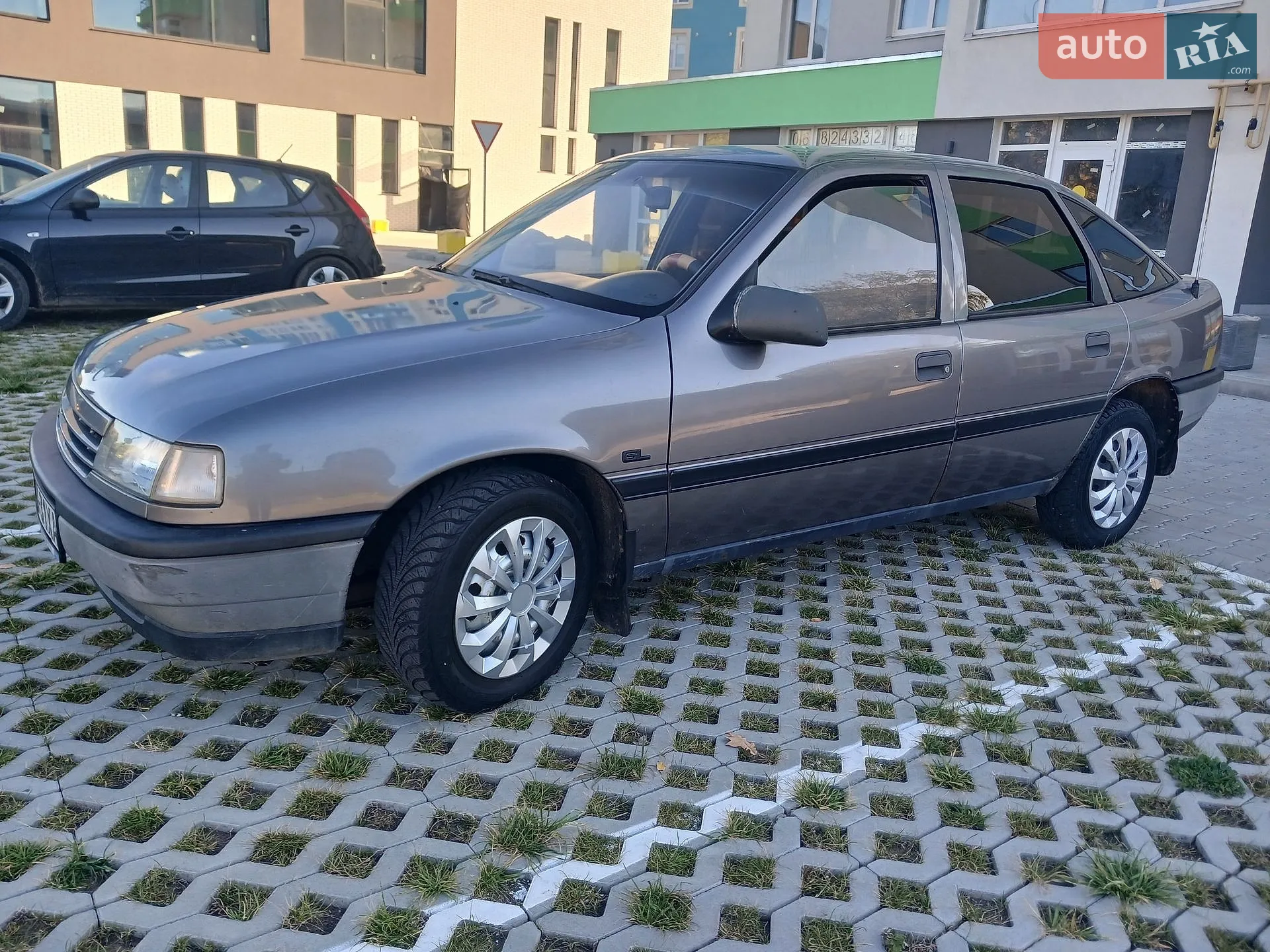 Opel Vectra, 1989