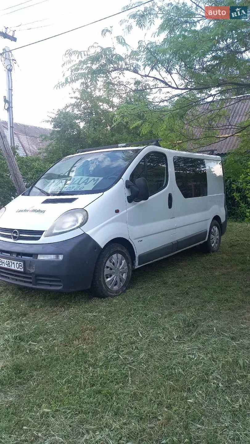 Opel Vivaro, 2004