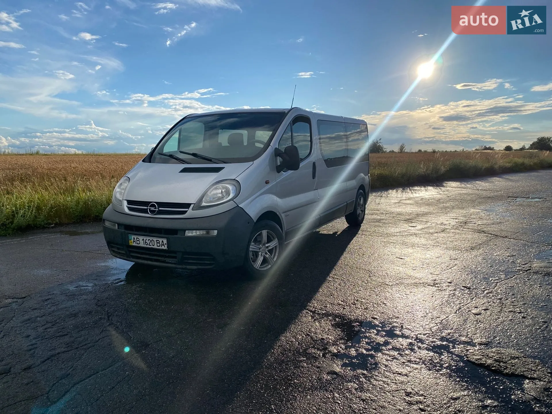 Opel Vivaro, 2004