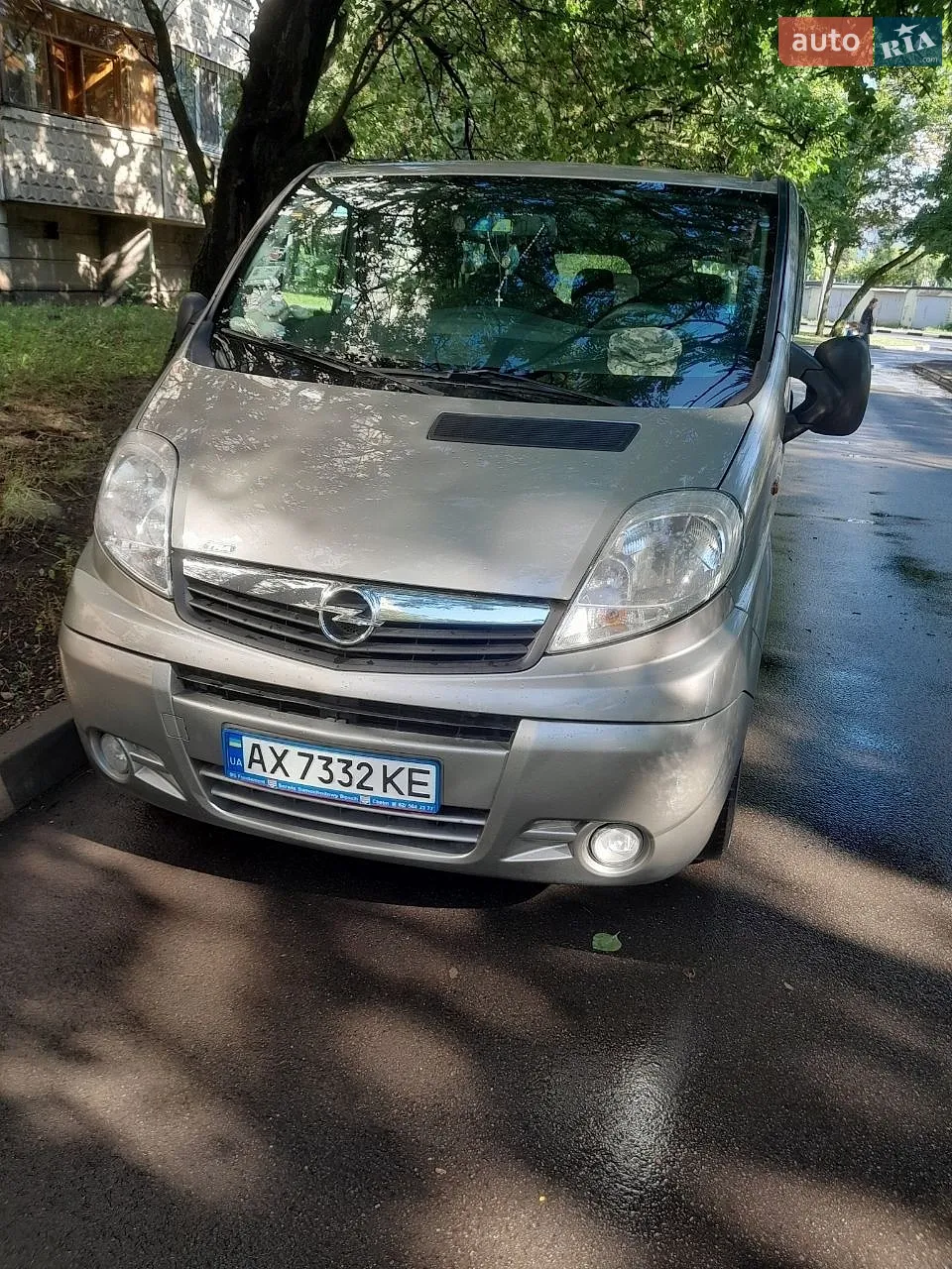 Opel Vivaro 2014 — 1