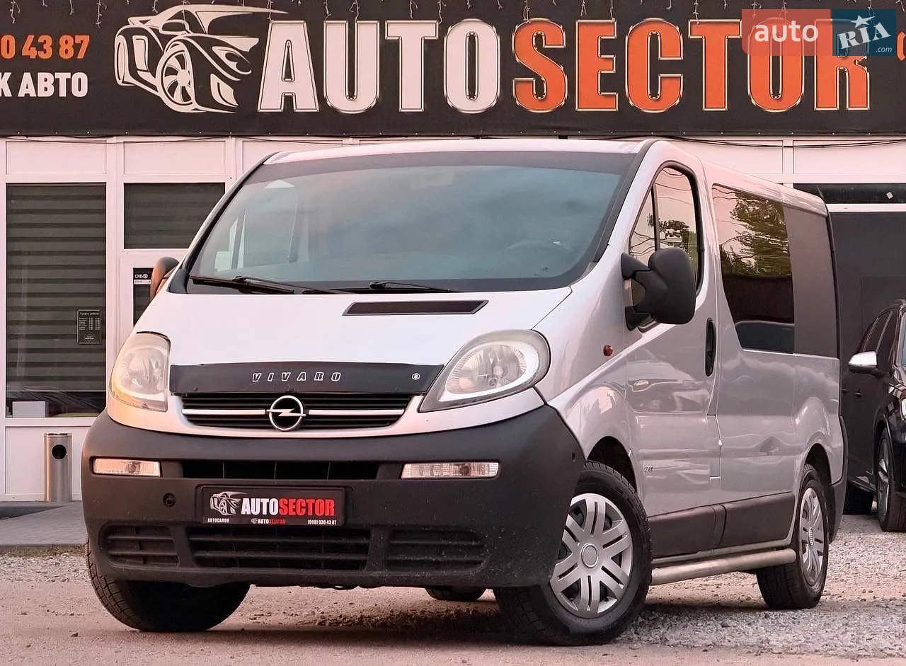 Opel Vivaro, 2004