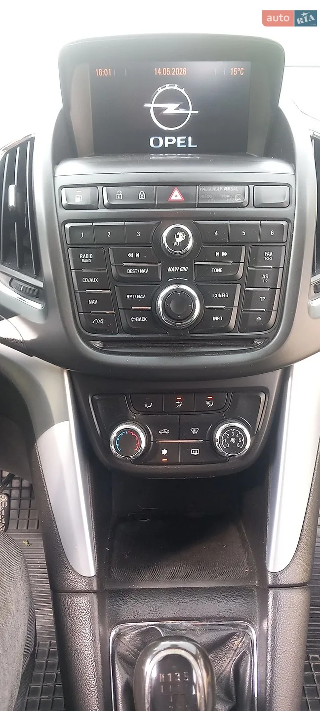 Opel Zafira Tourer, 2012