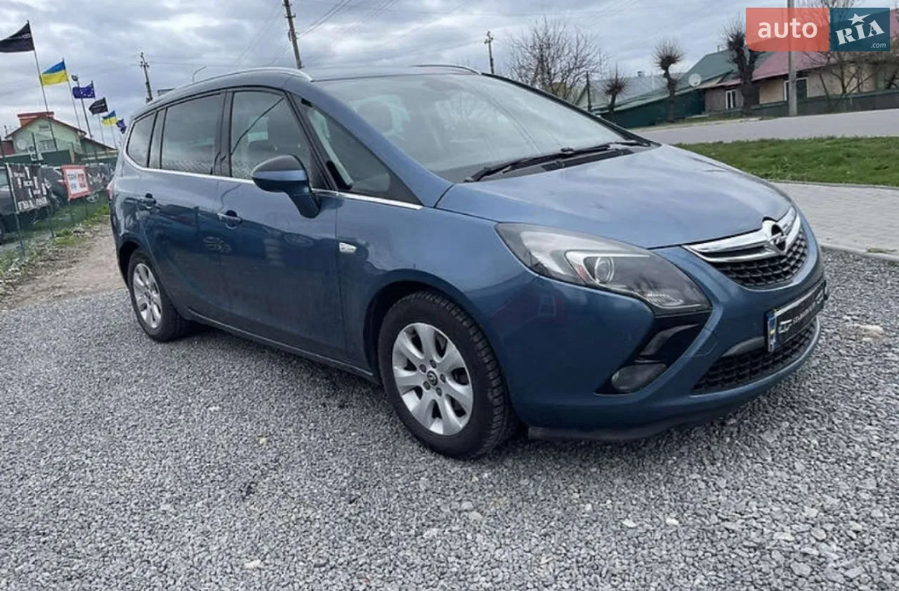 Opel Zafira Tourer, 2014