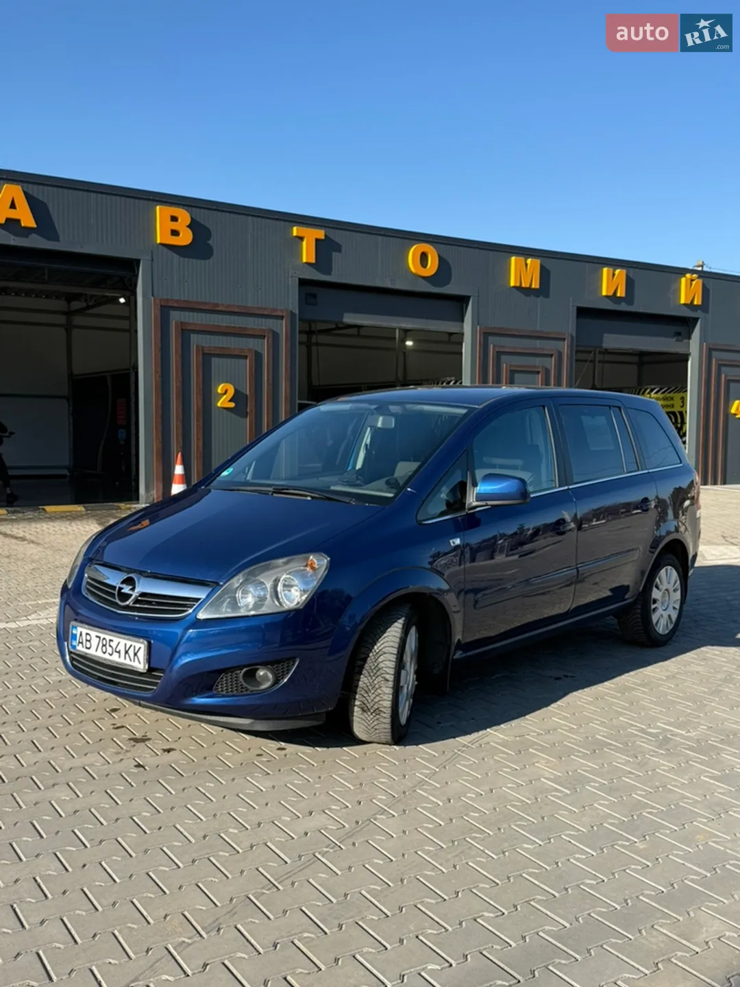 Opel Zafira, 2011