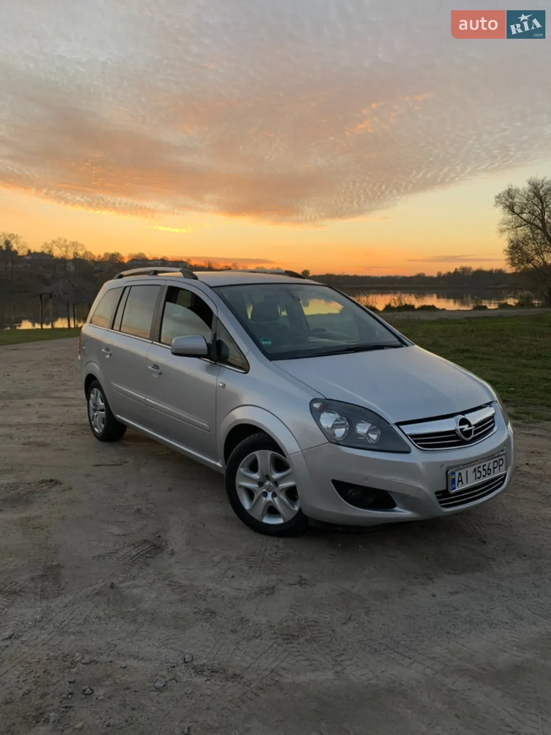Opel Zafira, 2011