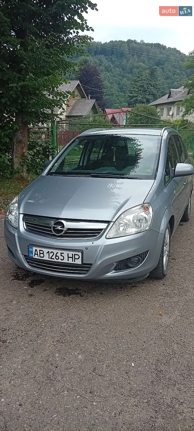 Opel Zafira, 2010