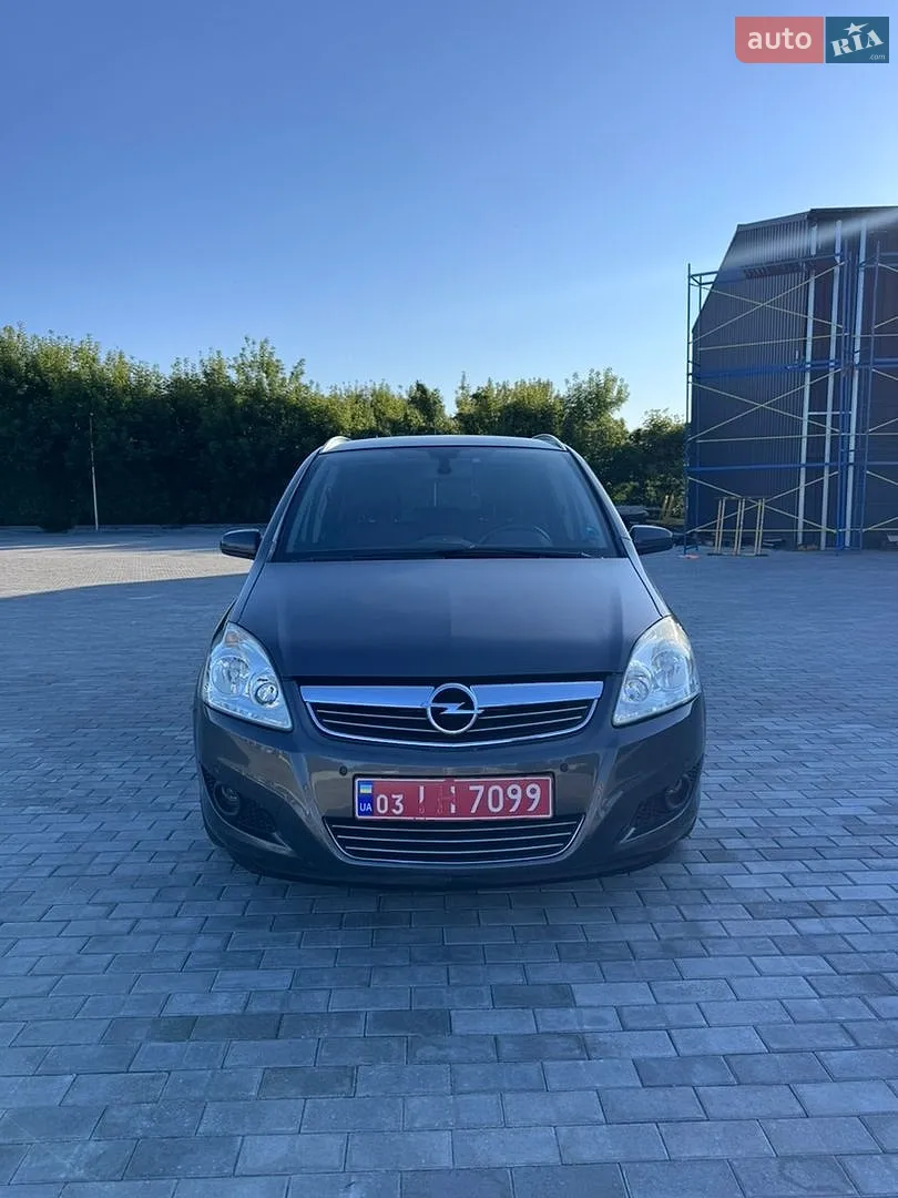 Opel Zafira, 2010