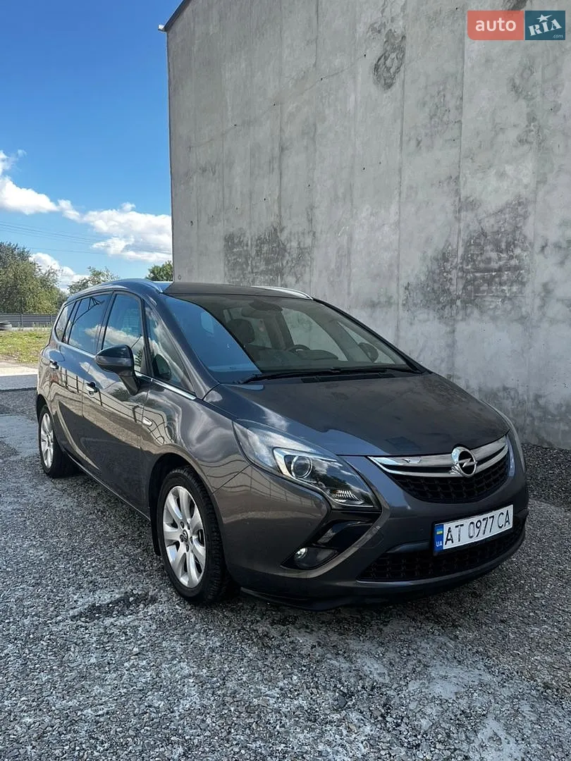 Opel Zafira, 2012