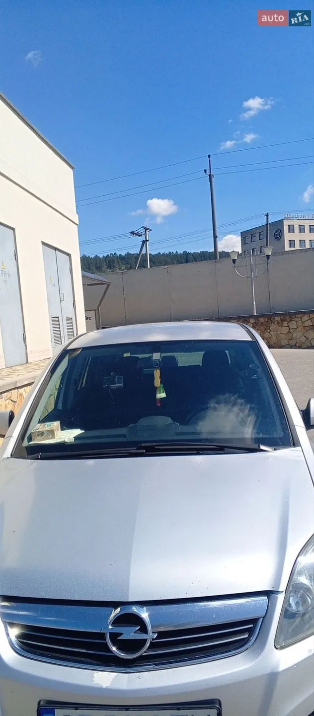 Opel Zafira, 2010
