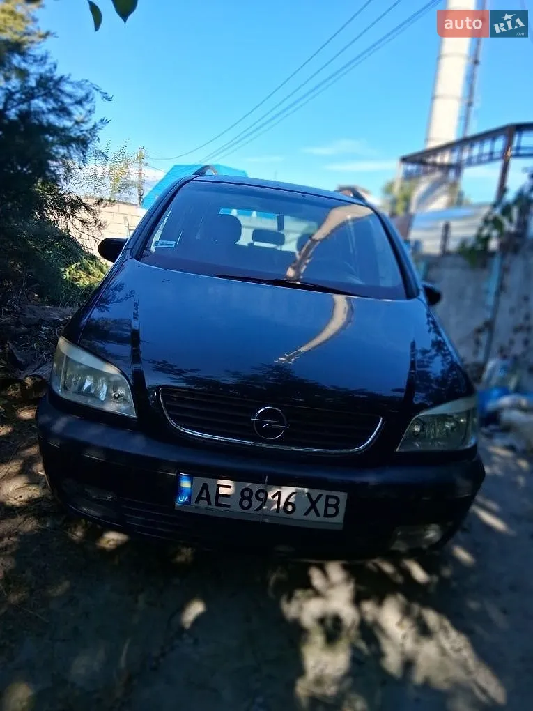 Opel Zafira, 2002