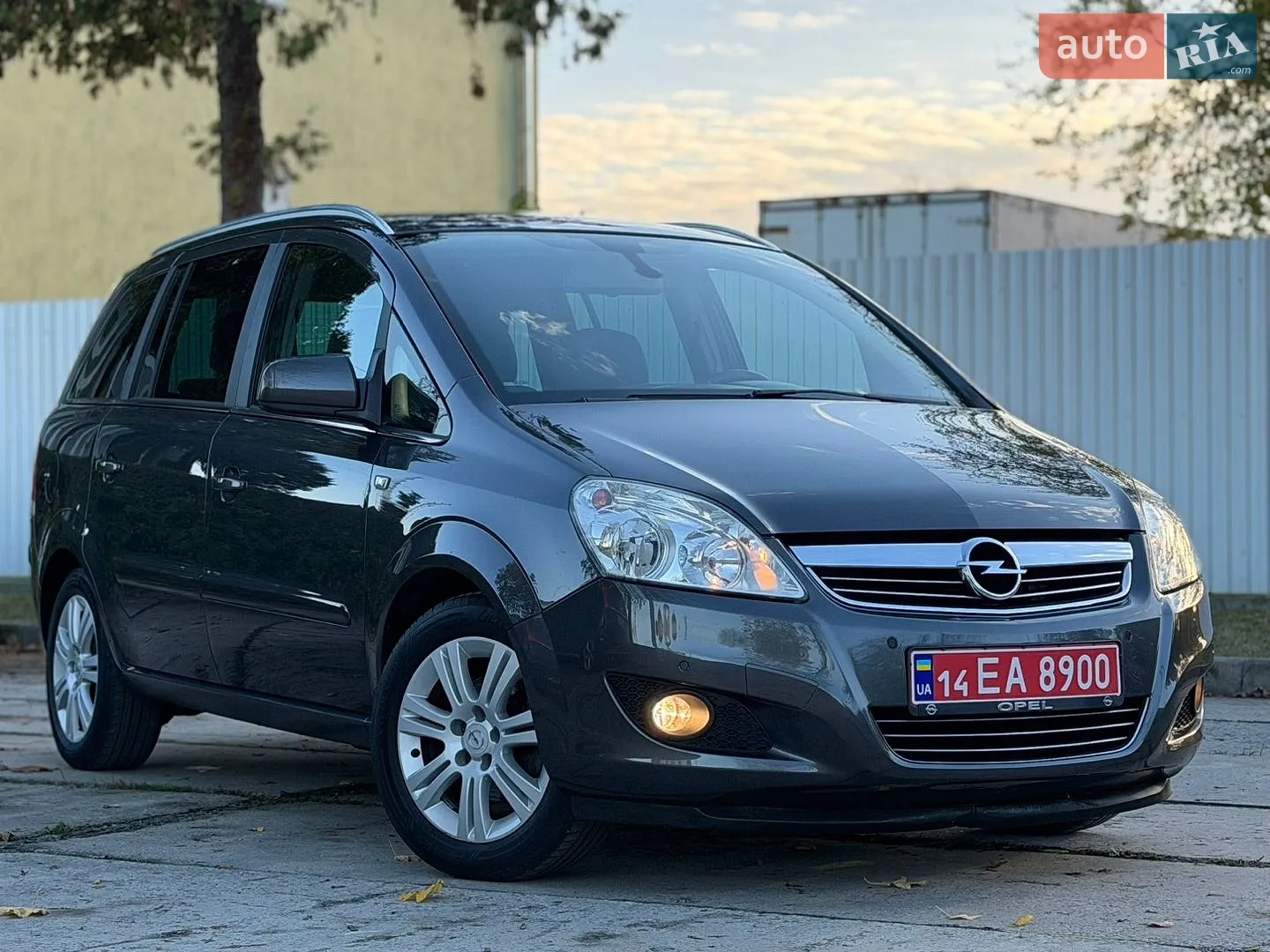 Opel Zafira, 2011
