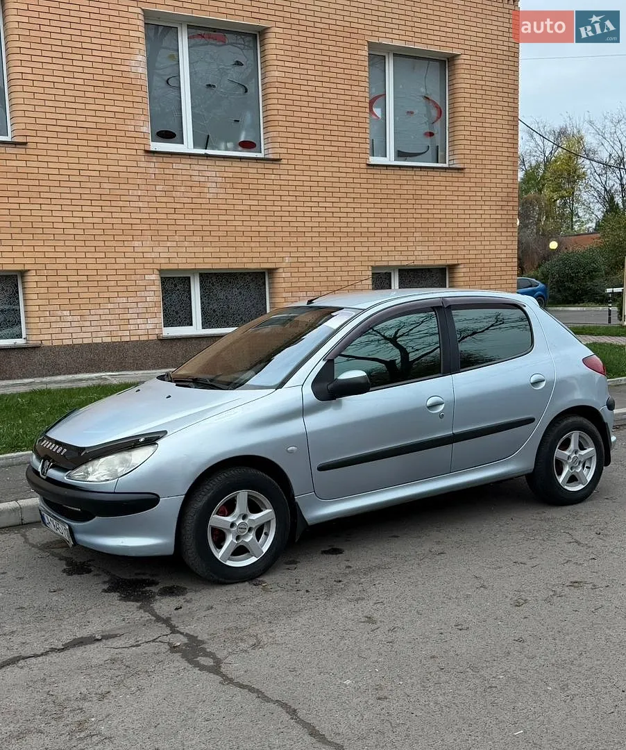 Peugeot 206, 2003