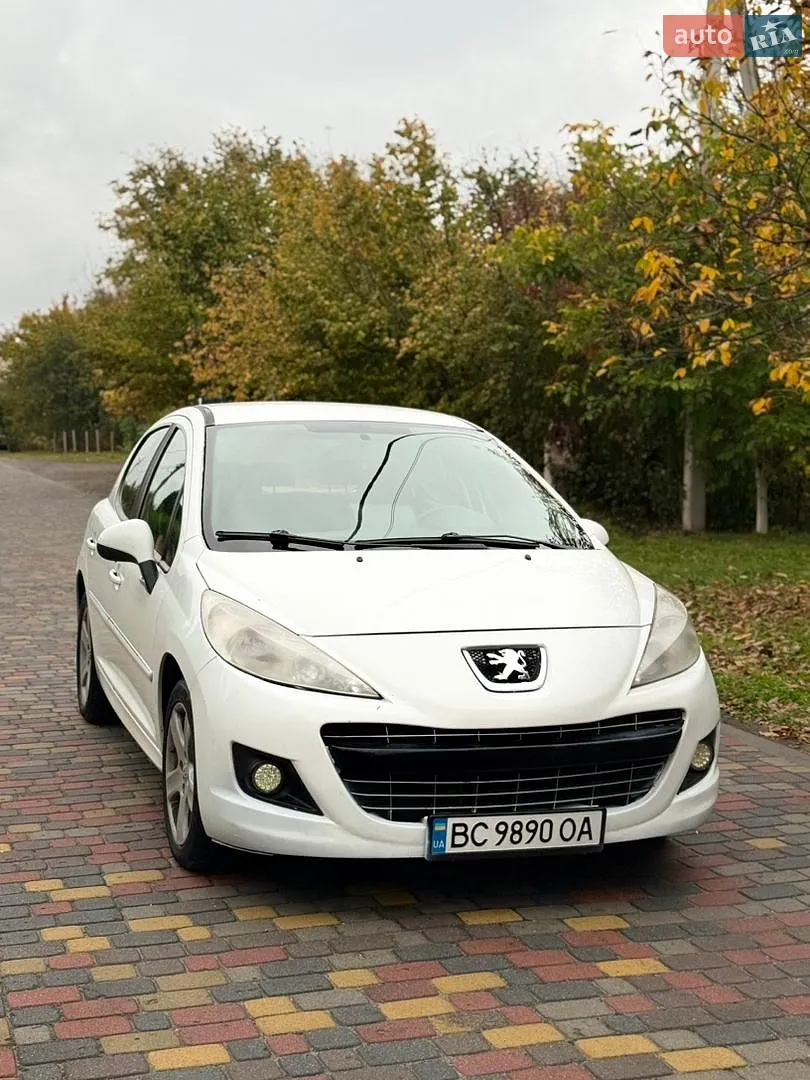 Peugeot 207, 2011