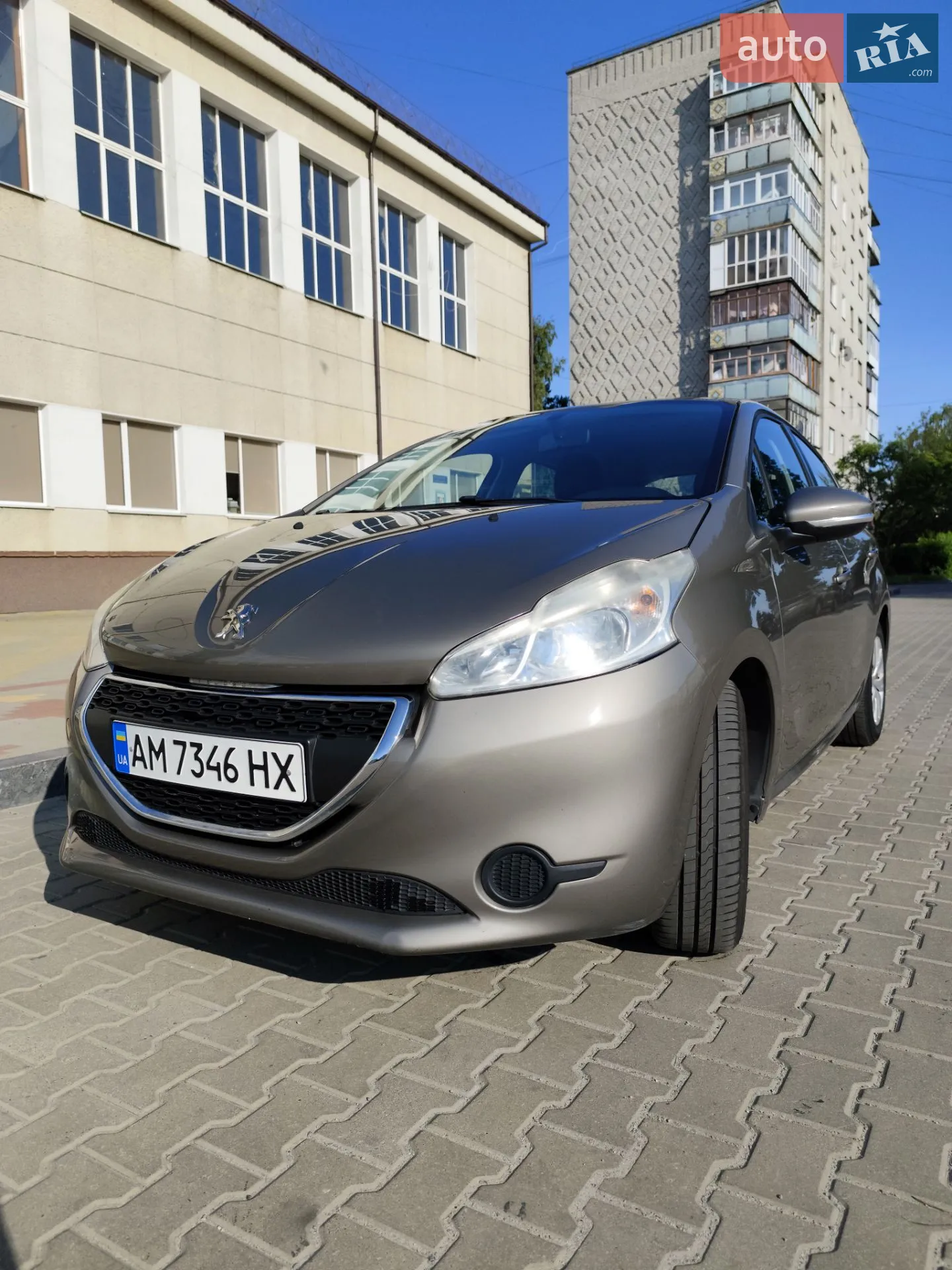 Peugeot 208, 2013